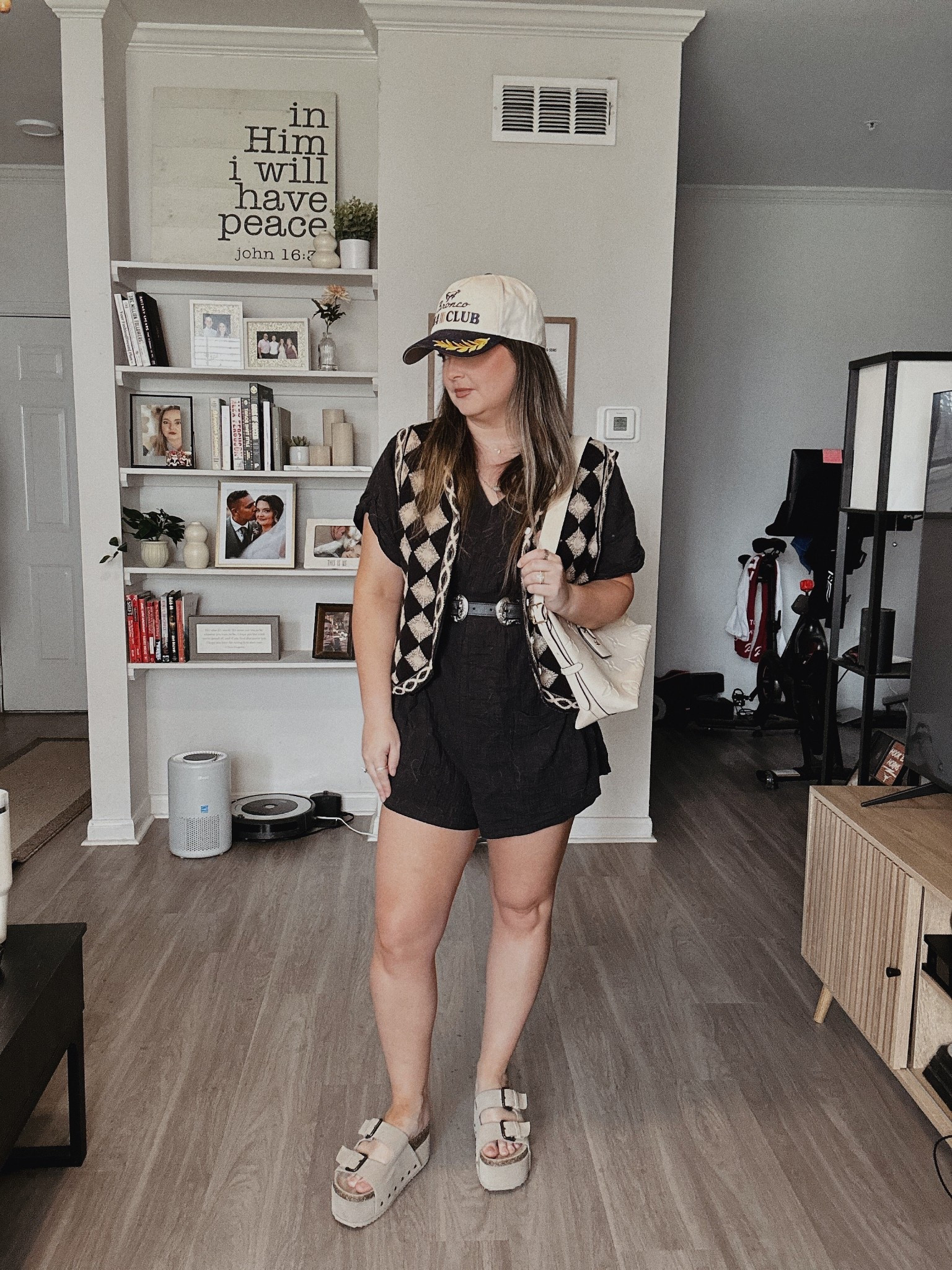 Thoughts on the belt?

#LTKFindsUnder100 #LTKStyleTip #LTKBeauty