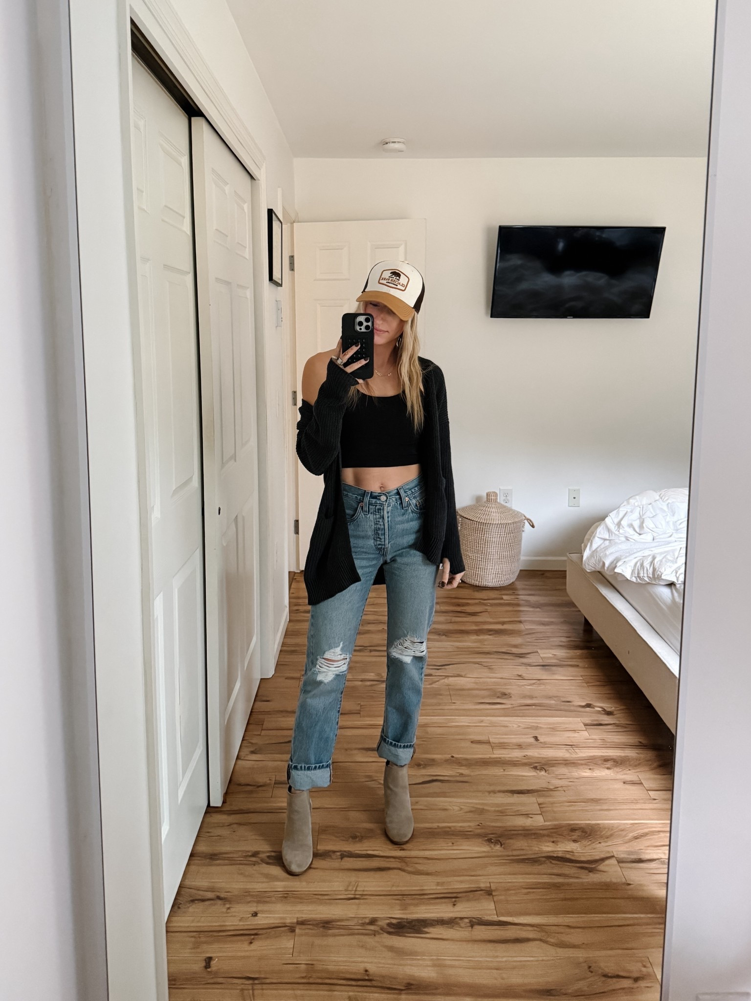 Another Levi Jeans Alert!

#LTKFindsUnder50 #LTKSaleAlert #LTKootd