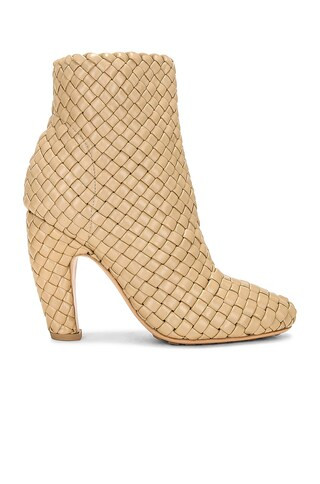 Bottega Veneta BOOTS in Sesame Light - Beige. Size 39 (also in 36). | FWRD 