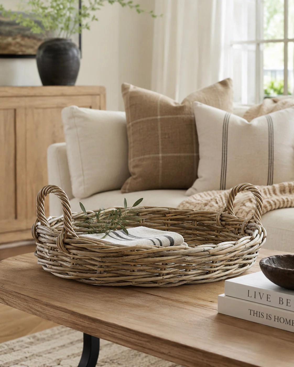 Oval Hand-Woven Rattan Tray | MJHome