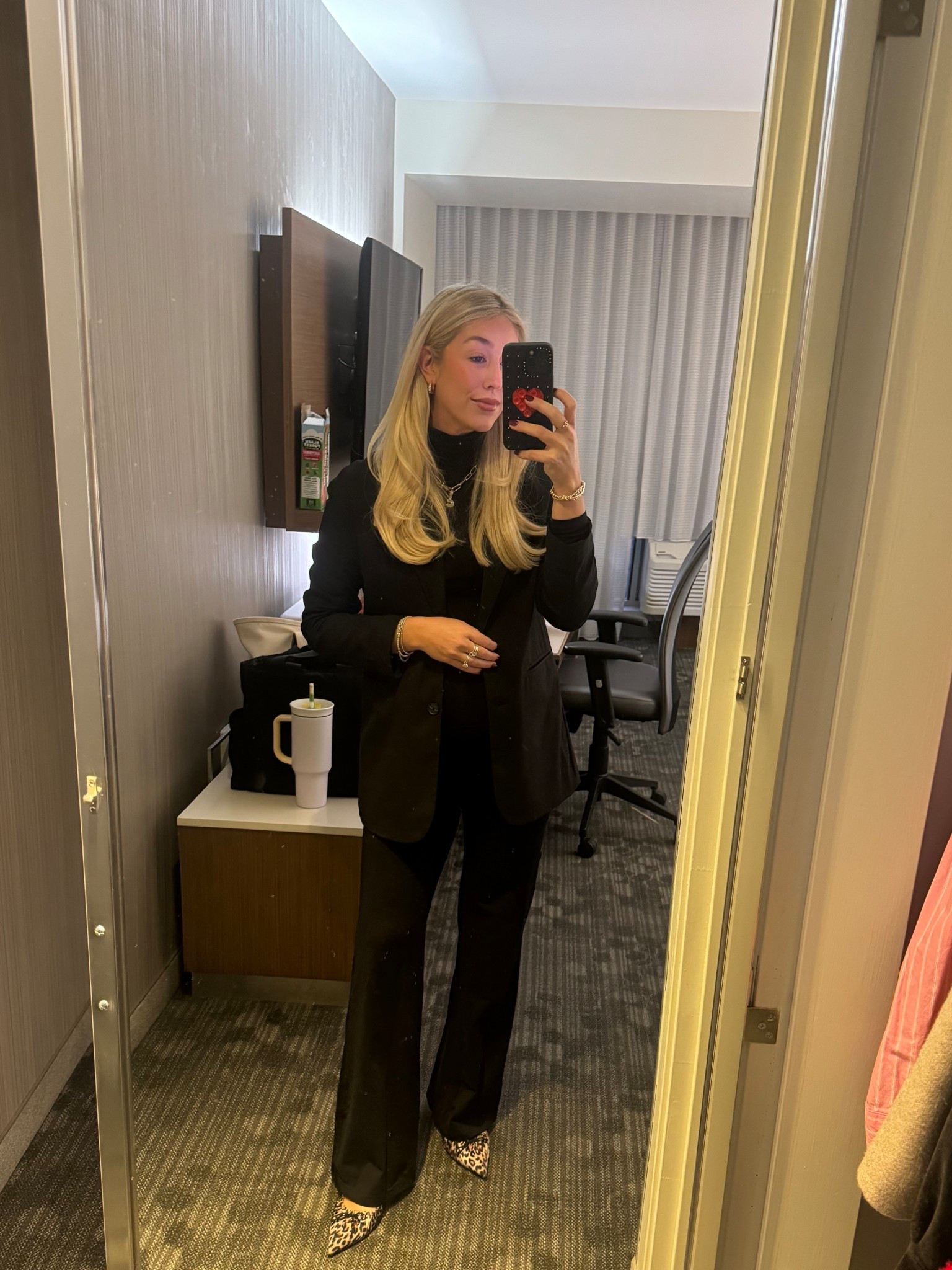 Corporate outfit while pregnant that leans comfortable and chic! Wearing medium pants, medium top, medium blazer 

#LTKBump #LTKWorkwear #LTKFindsUnder50