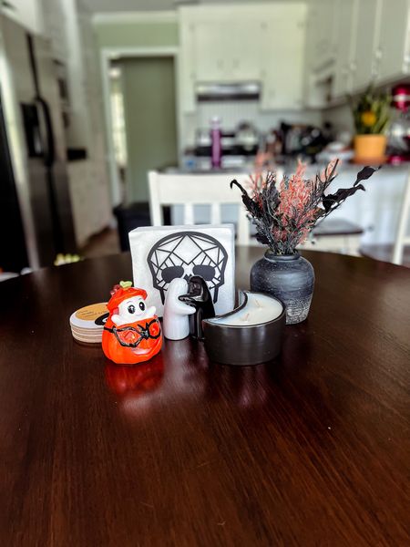 Spooky kitchen 

#LTKHalloween #LTKSeasonal #LTKhome