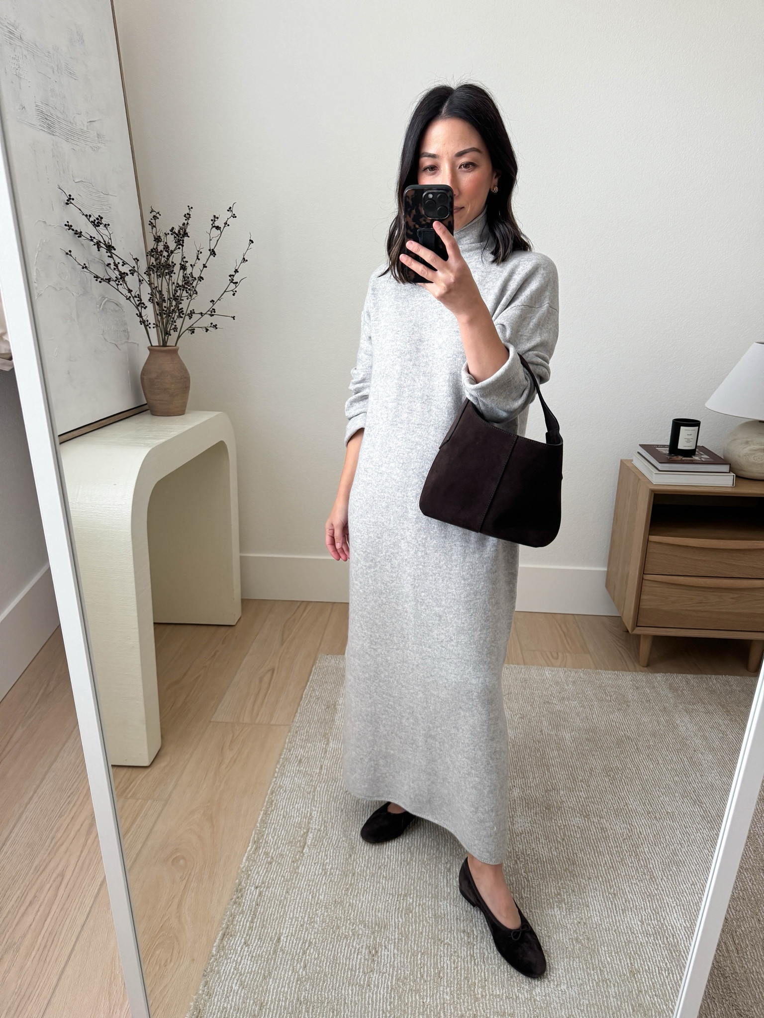 My Nordstrom sweater dress is on sale. This is so comfy and perfect length on petites. Could size down for it to be more fitted. 

Nordstrom dress xs
Madewell flats 5. Run big
Banana Republic bag

Fall style, holiday outfits, petite style 

#LTKSeasonal #LTKFindsUnder100 #LTKSaleAlert