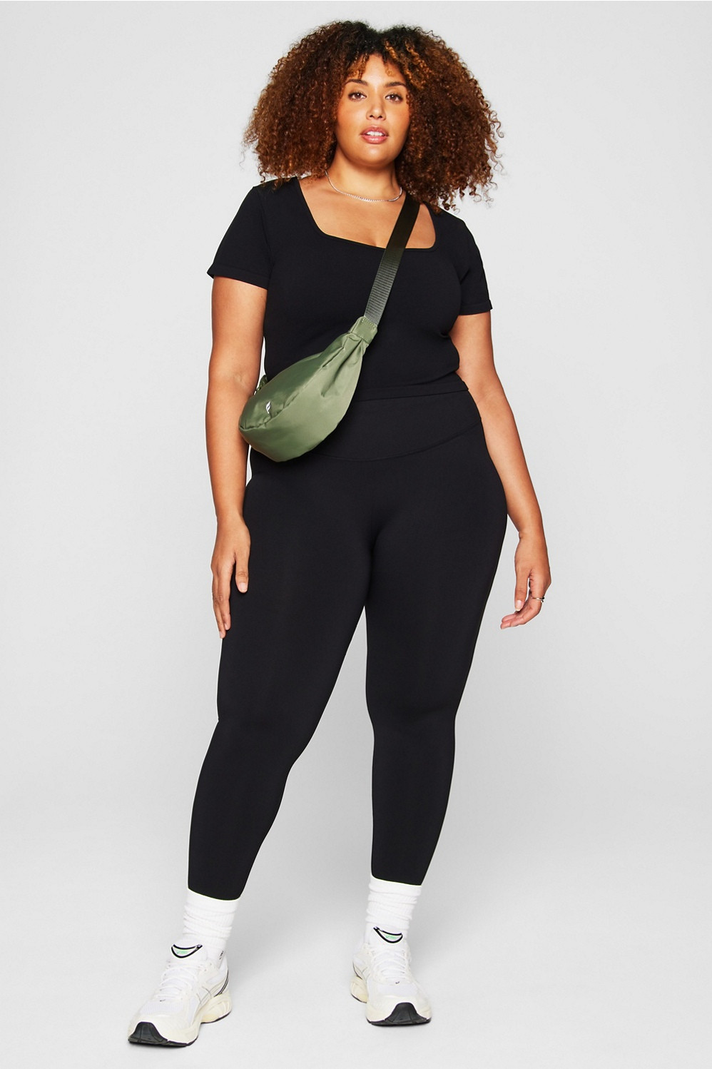 Sleek Seamless Scoop Neck Short-Sleeve Top | Fabletics