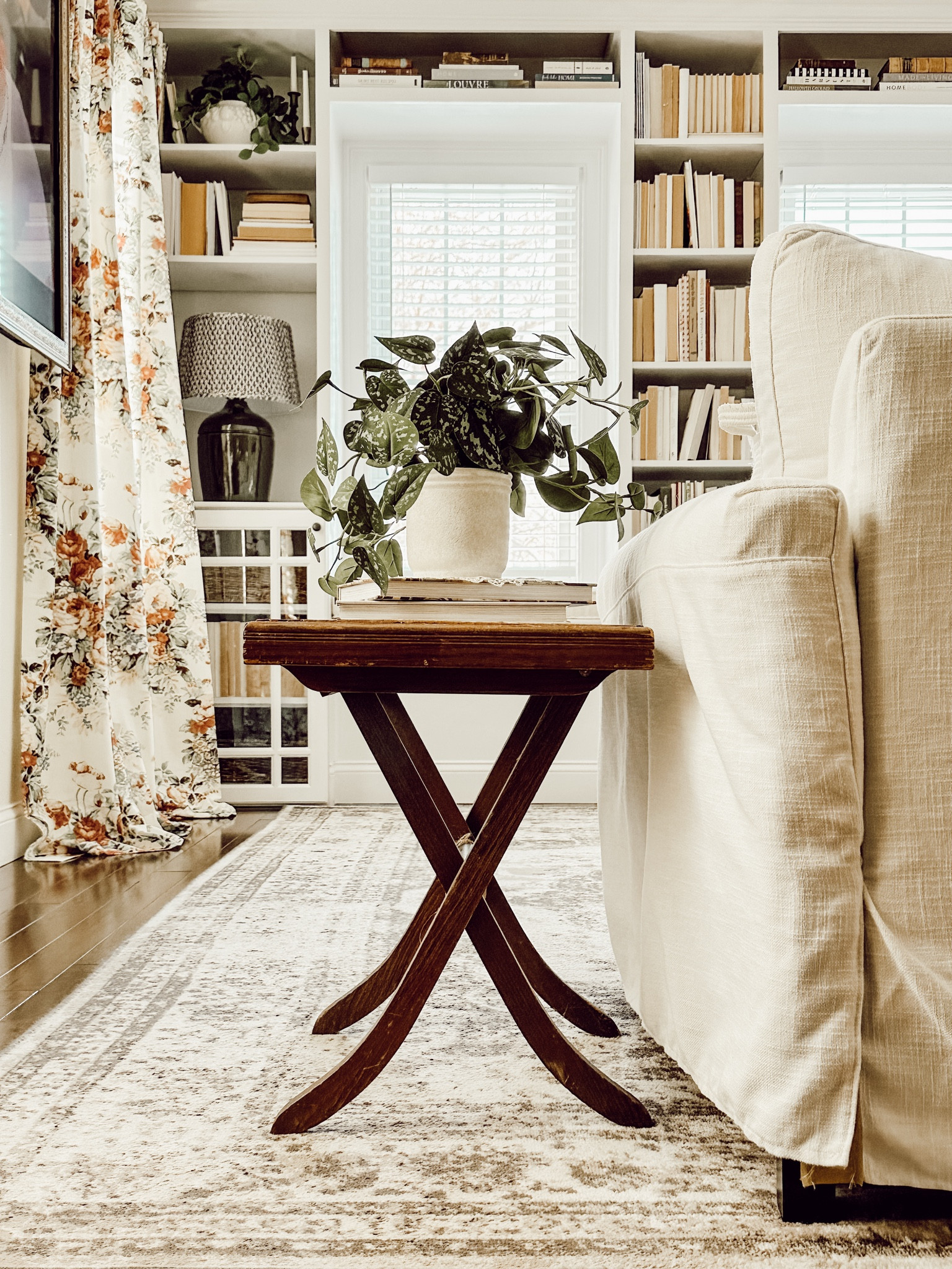 So in love with this view into the living room. 

#LTKHome