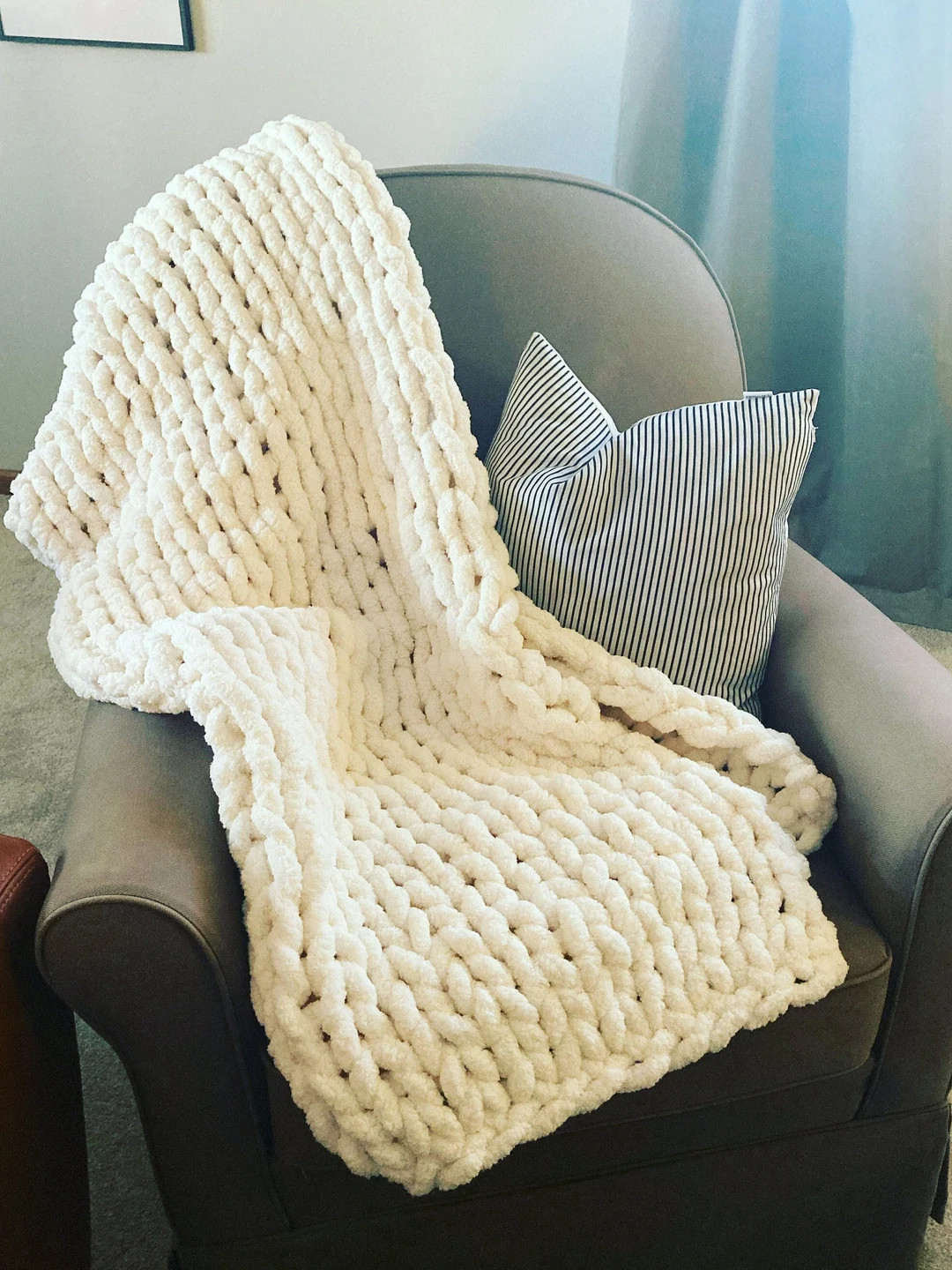 Custom Cozy Chunky Knit Throw Blanket. Handmade Large Knit. Soft & Cozy- Vegan. White, Gray, Blac... | Etsy (US)
