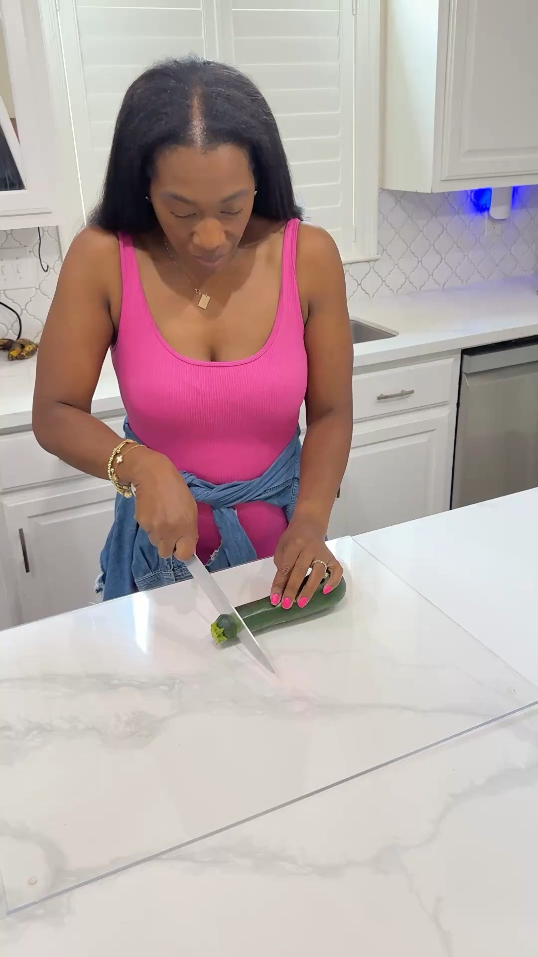 Made a cozy lemon pasta dinner with crispy pan-fried chicken and a fresh baguette using all my favorite Amazon kitchen must-haves. 🍋✨ Everything from the nonstick skillet to the serving board and dinnerware is linked here! Perfect for elevating your everyday meals while keeping it simple and beautiful.

Shop my kitchen essentials below 🤍 

#LTKHome #LTKFamily