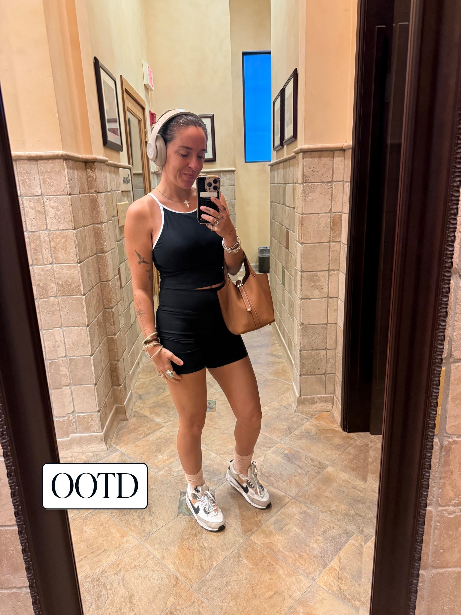 Running errands and gym suitable 👌🏼 

#LTKootd #LTKfitnessgoals #LTKgrwm