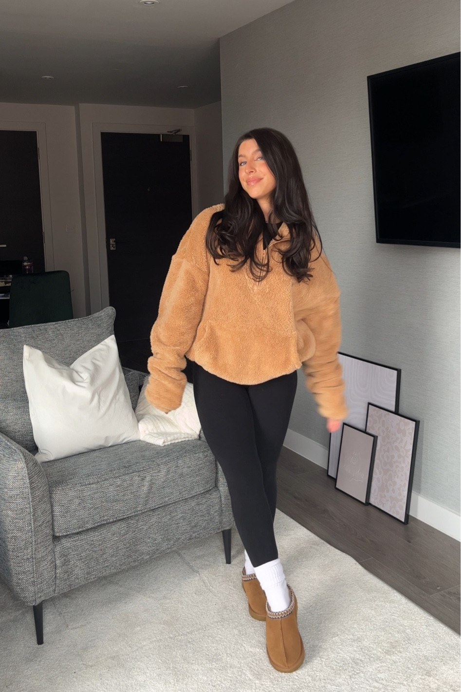 Uni outfit idea. Petite outfit, comfy casual look, Teddy jumper, cosy outfit, university outfit, what to wear to uni

#LTKfit #LTKstyletip #LTKunder100