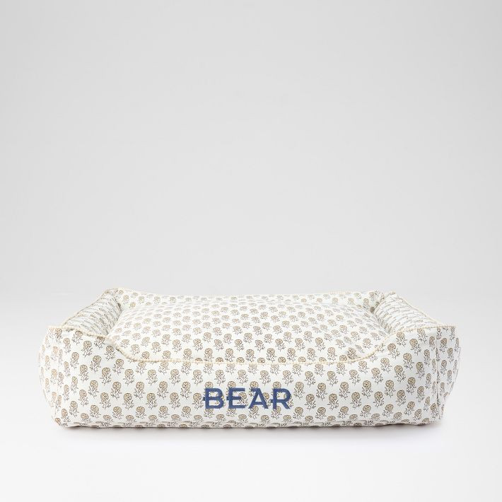 Deluxe Dog Bed Lounger | Mark and Graham