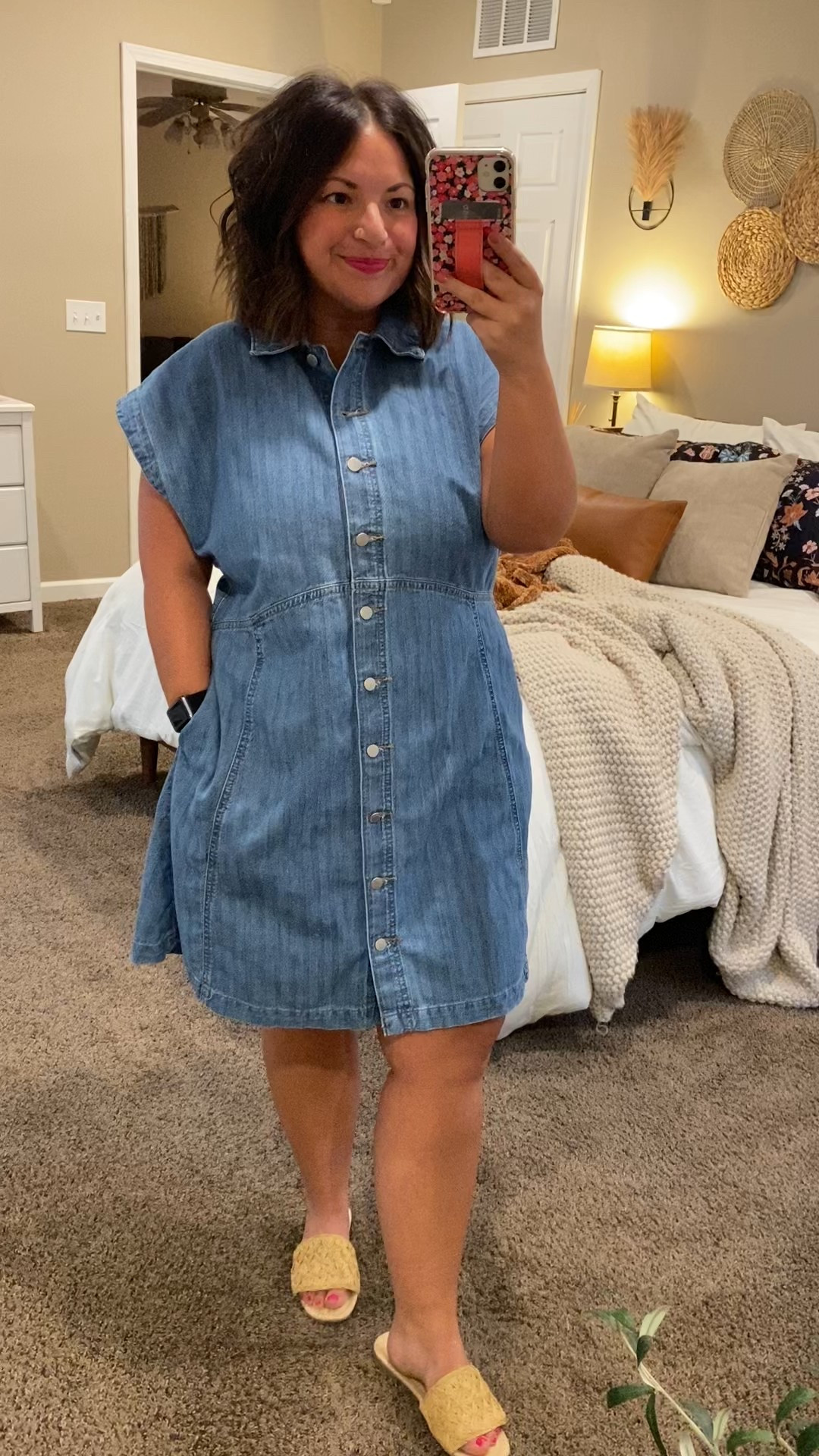 Denim dresses are trending this Spring! They’re stylish & versatile & make the best teacher ootd!

sandals: fit true to size // wearing a 5
dress: fits true to size // wearing a large 

 

#LTKMidsize #LTKStyleTip #LTKWorkwear