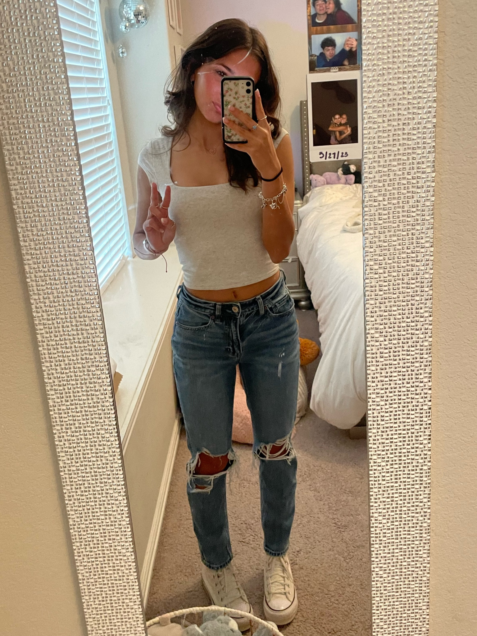 this top is soooo flattering 