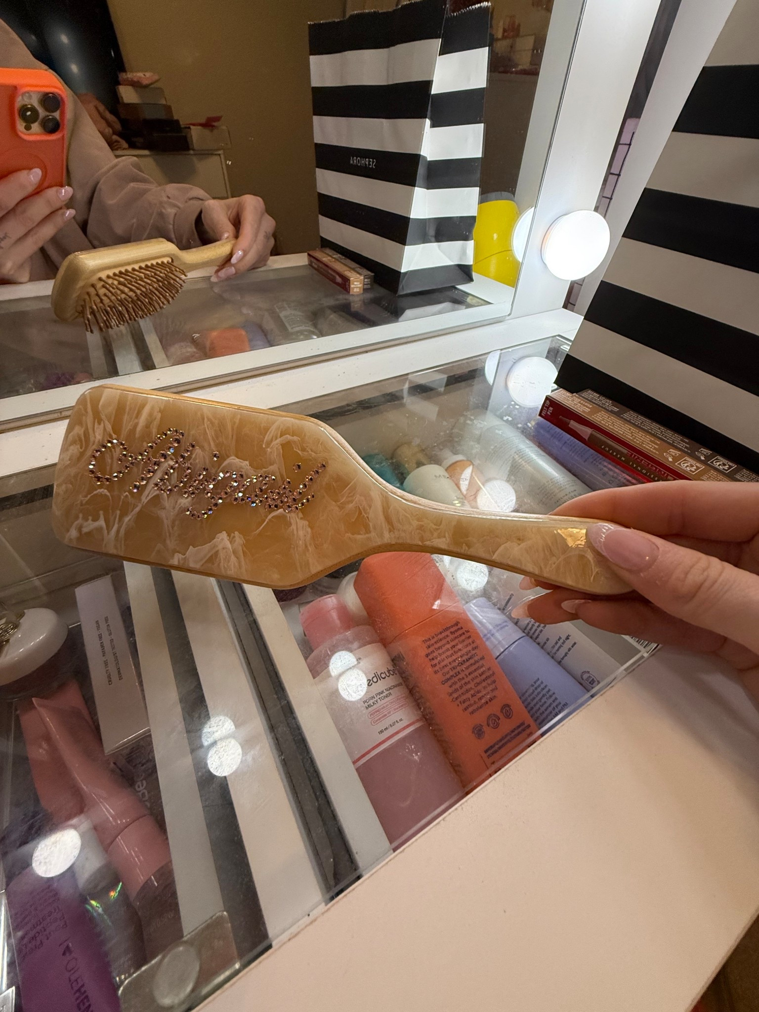 Customized hair brush!!

#LTKBeauty #LTKHoliday #LTKGiftGuide