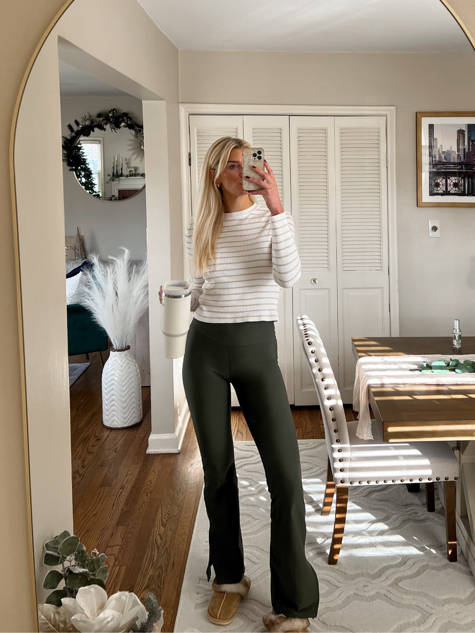 Abercrombie activewear wearing size small regular 5’10”’for reference 

#LTKGiftGuide #LTKCyberWeek #LTKfitness
