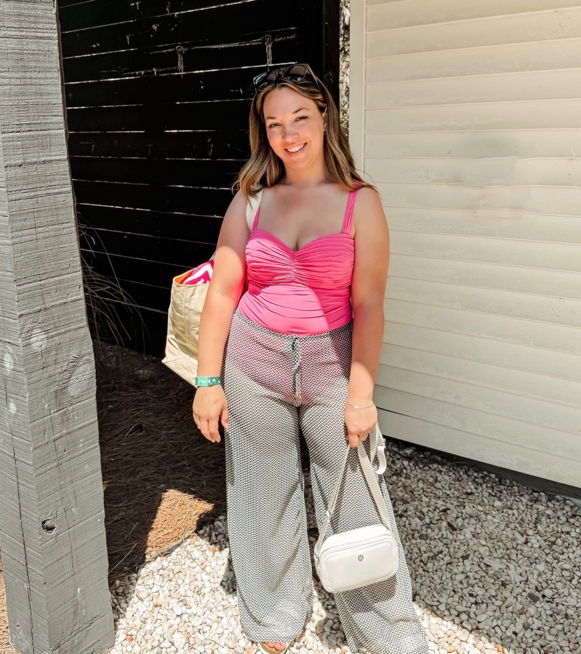 One piece swim vacation spring break underwire swimsuit pink bathing suit coverup pants white crossbody

The fit of this suit is amazing!! hidden underwire and full booth coverage 😍 
I have this suit in pink and black but it comes in multiple color options!

#LTKMidsize #LTKSwim #LTKootd