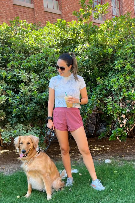 Today’s walking outfit! Simple with a fun pop of color! Shorts run a little small. A great #workoutoutfit . If you’re in between sizes I recommend sizing up! Top is old but linked a few similar options! 

Top: 6 // Shorts: small // Shoes: 8

#LTKstyletip #LTKU #LTKfitness