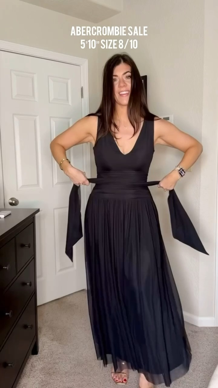 Use code SHORTSAF for a stackable 15%
Mesh convertible dress- medium tall

Abercrombie sale, midsize spring to summer style, casual outfit, spring outfits, summer outfits, everyday outfit, trending, midsize fashion, sale alert, convertible dress

#LTKSeasonal #LTKSaleAlert #LTKMidsize