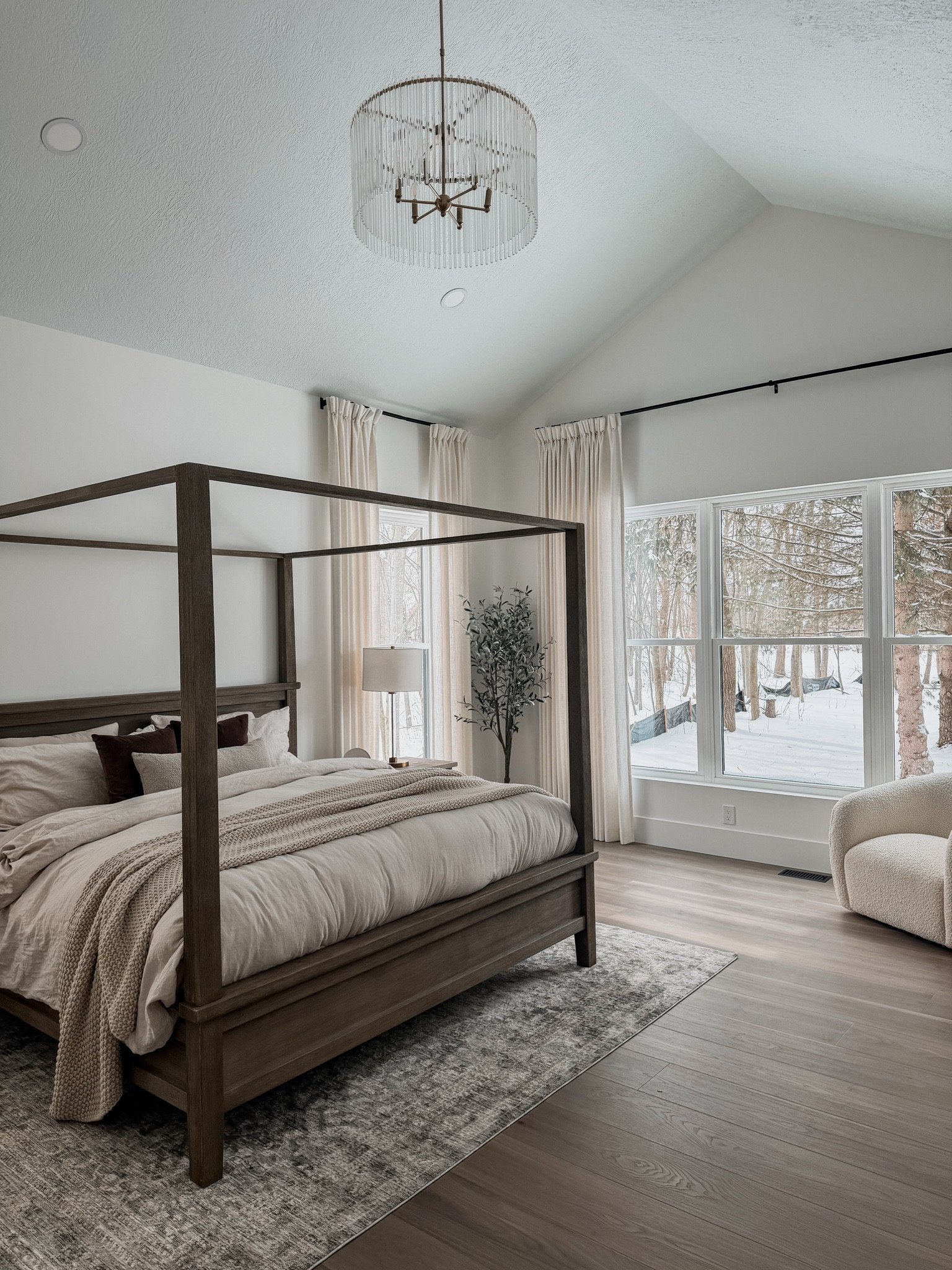 shop our bedroom 🤎✨

finally feeling like home in here 

#LTKHome #LTKStyleTip #LTKFindsUnder100