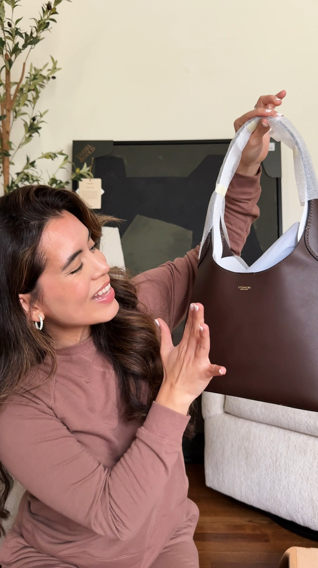 Unboxing my Christmas gift❤️from me to me. 