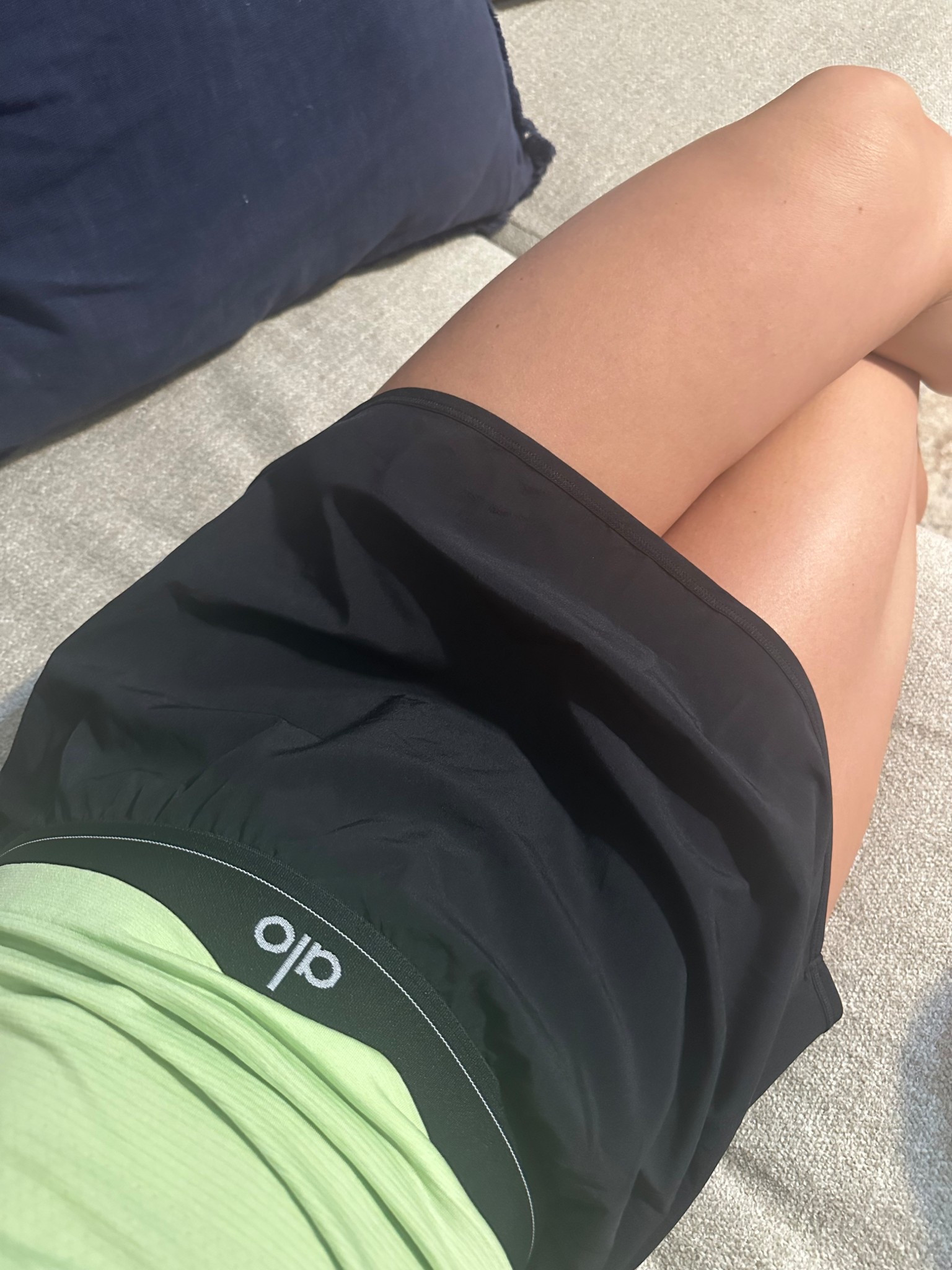 just another alo obsession… but a skirt

wearing size small