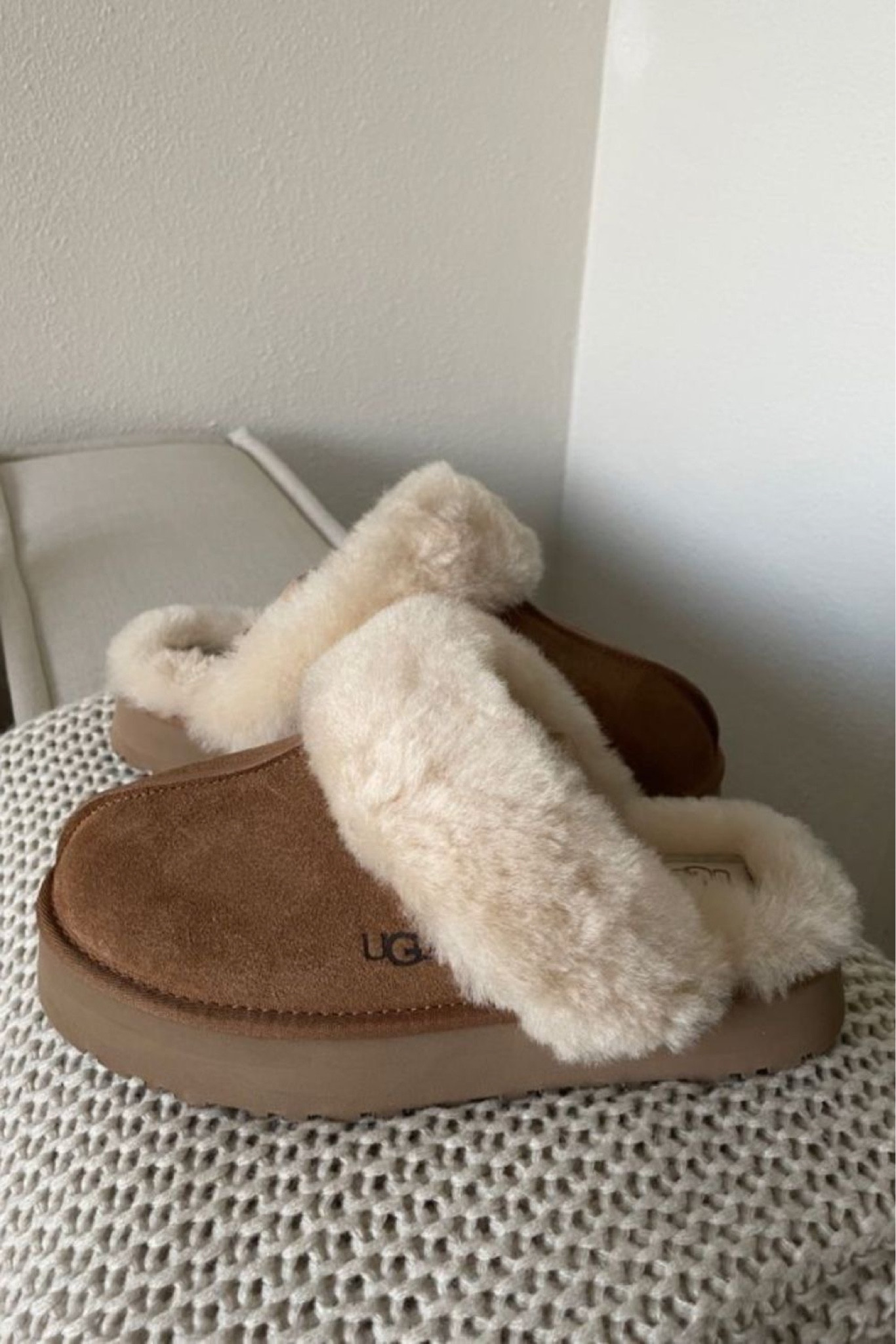 Ugg slippers



#LTKhome #LTKGiftGuide #LTKHolidaySale