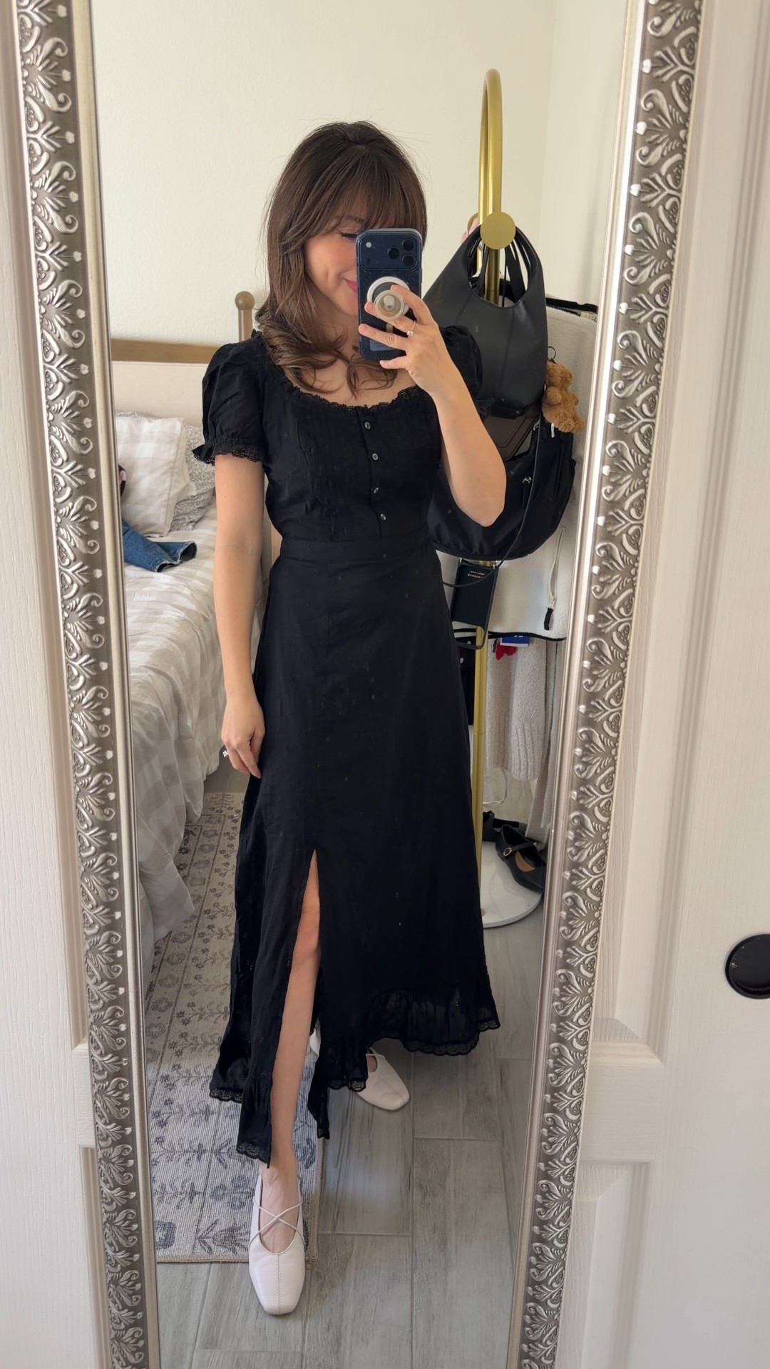 Petite-friendly black maxi I’ll wear on repeat.
I’m 5’2 and this one actually hits at the right length without overwhelming my frame. Soft, flattering through the waist, and easy to dress up or down. A rare maxi win for petites.

Dress xsp


Comment SHOP below to receive a DM with the link to this post on my LTK ⬇ https://liketk.it/5PvKv #ltkgrwm #ltkootd #ltkpetite

#LTKSeasonal #LTKgrwm #LTKPetite