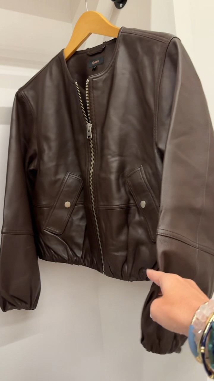 Quince cashmere sweaters, leather jackets and more!!

#LTKCon #LTKdayinmylife #LTKSeasonal