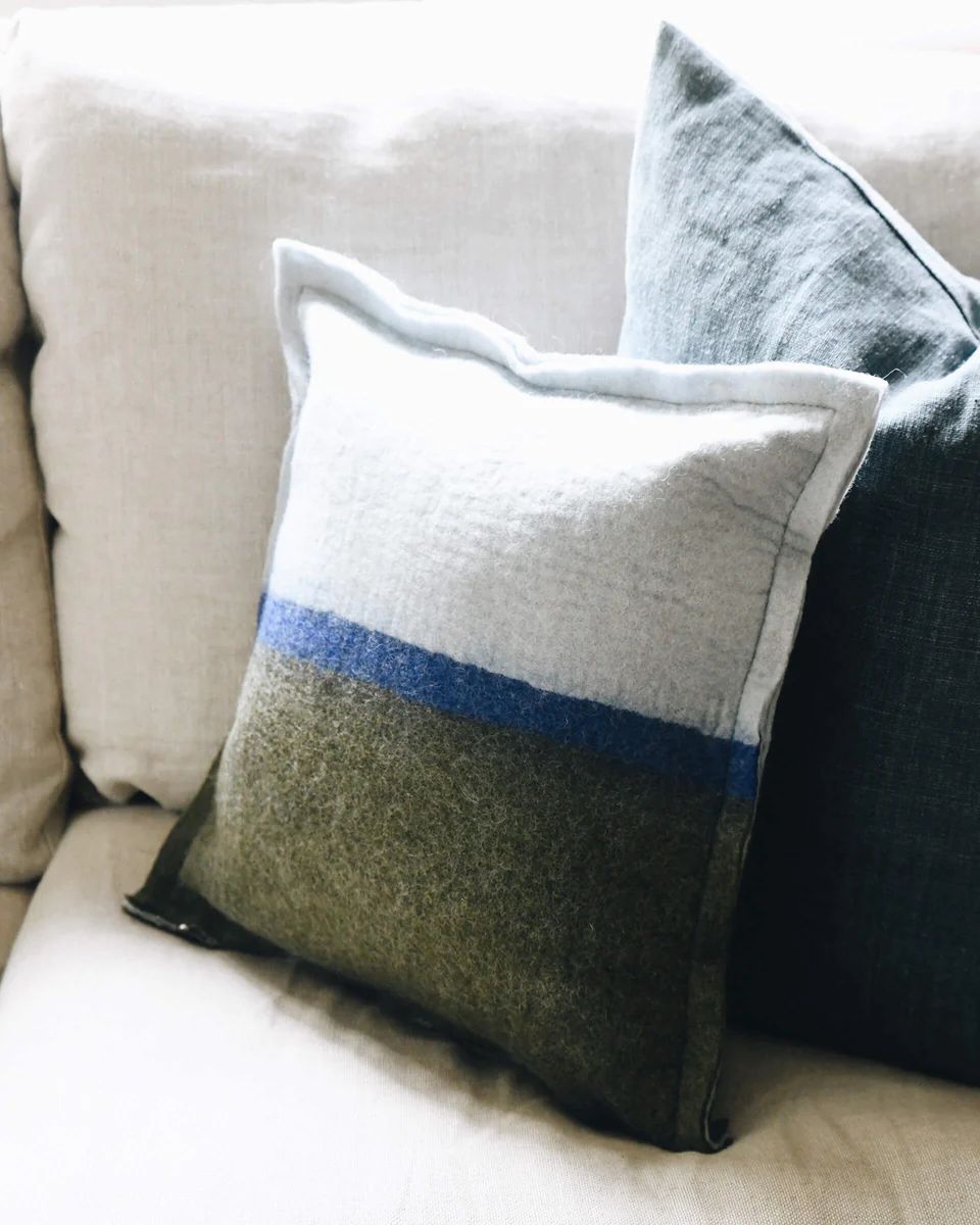 Felt Pillow - Blue | MERSEA