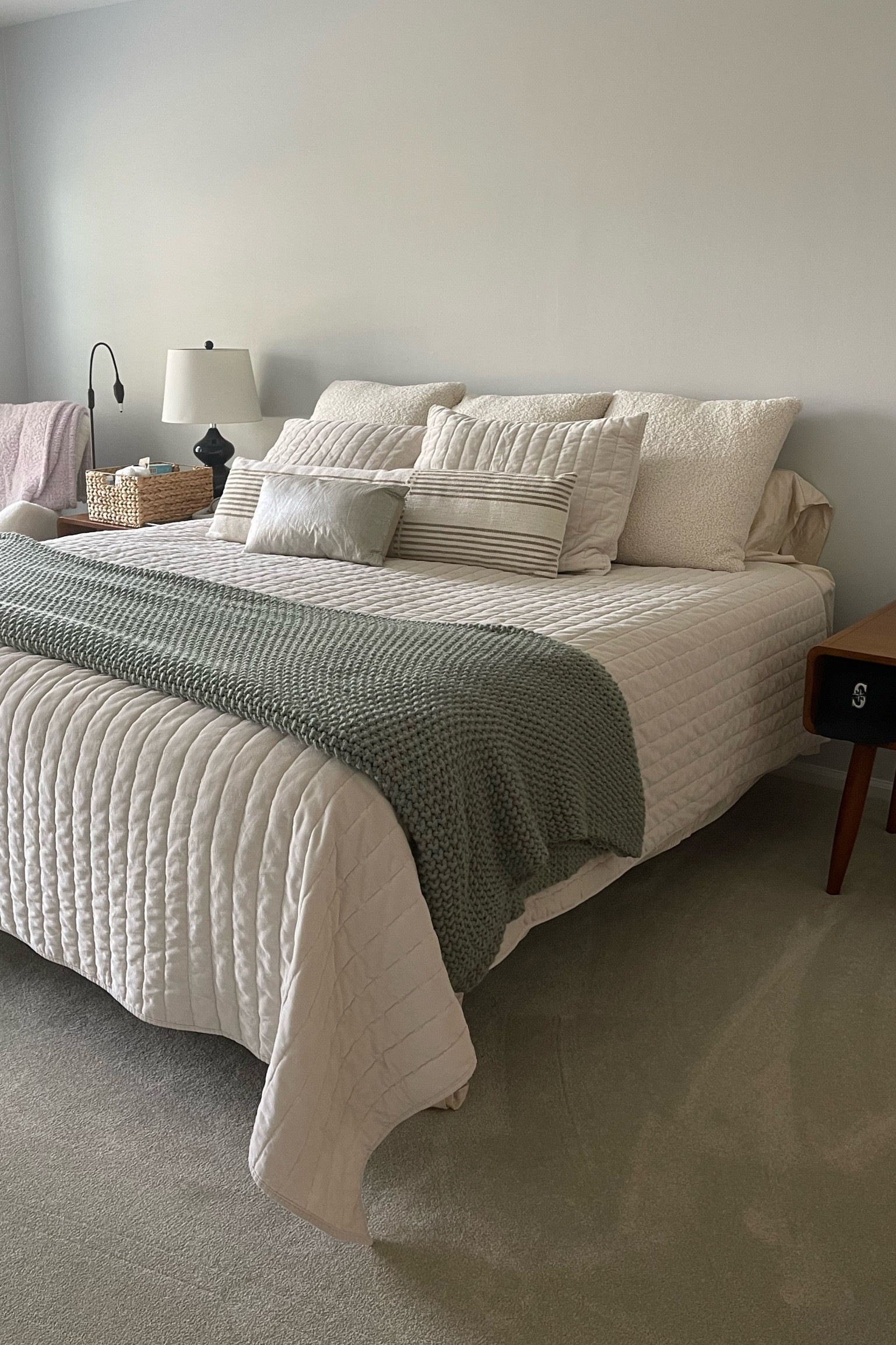 A beautifully made bed AND a vacuumed floor?! That’s a win for any new mom 👩‍👧😂

#LTKhome