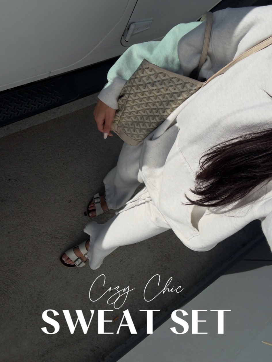 Living in the set forever 🤍

The non-pocketed version is linked below because the original sold out!

#LTKFindsUnder50 #LTKSeasonal #LTKTravel