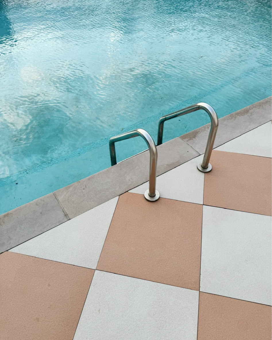 Are you ready for summer?? In Florida, you kind of have to stay ready year round. So here’s what’s in my beach bag this weekend 

#LTKBeauty #LTKFindsUnder100 #LTKSeasonal