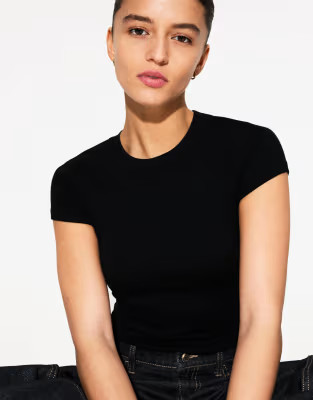 Bershka short sleeve crew neck t-shirt in black | ASOS | ASOS (Global)