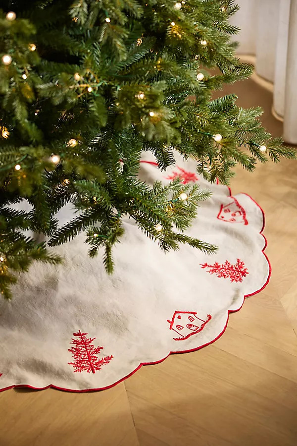 Holiday Houses Scalloped Linen Tree Skirt | Anthropologie (US)