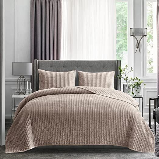 Amazon.com: Shalala Luxurious Velvet Quilt Set Modern Stripe Quilting Lightweight Comforter with ... | Amazon (US)