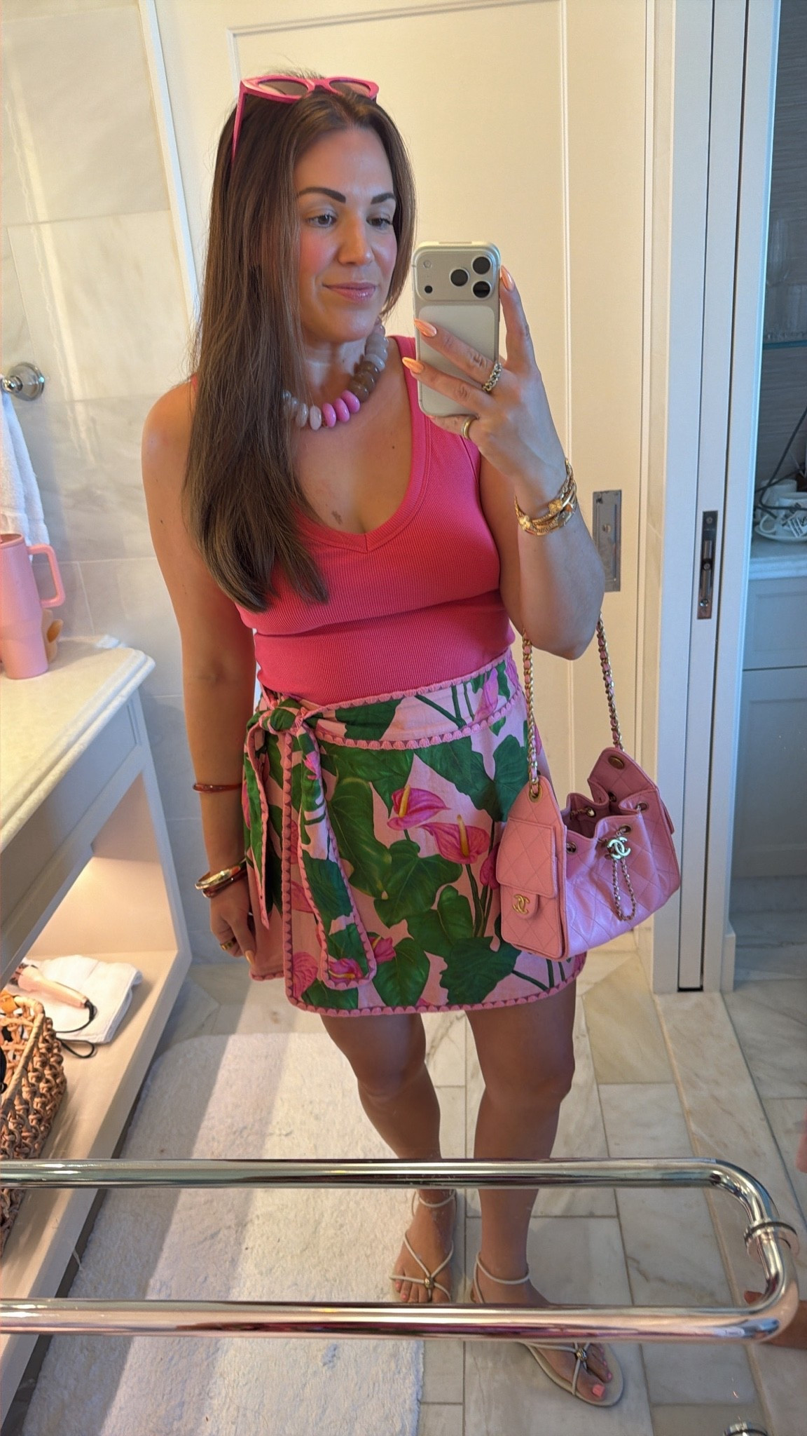 curvy midsize pink and palm vacation outfit! wearing size medium in bra tank and size large in printed skort! on sale!

#LTKMidsize #LTKTravel #LTKSaleAlert