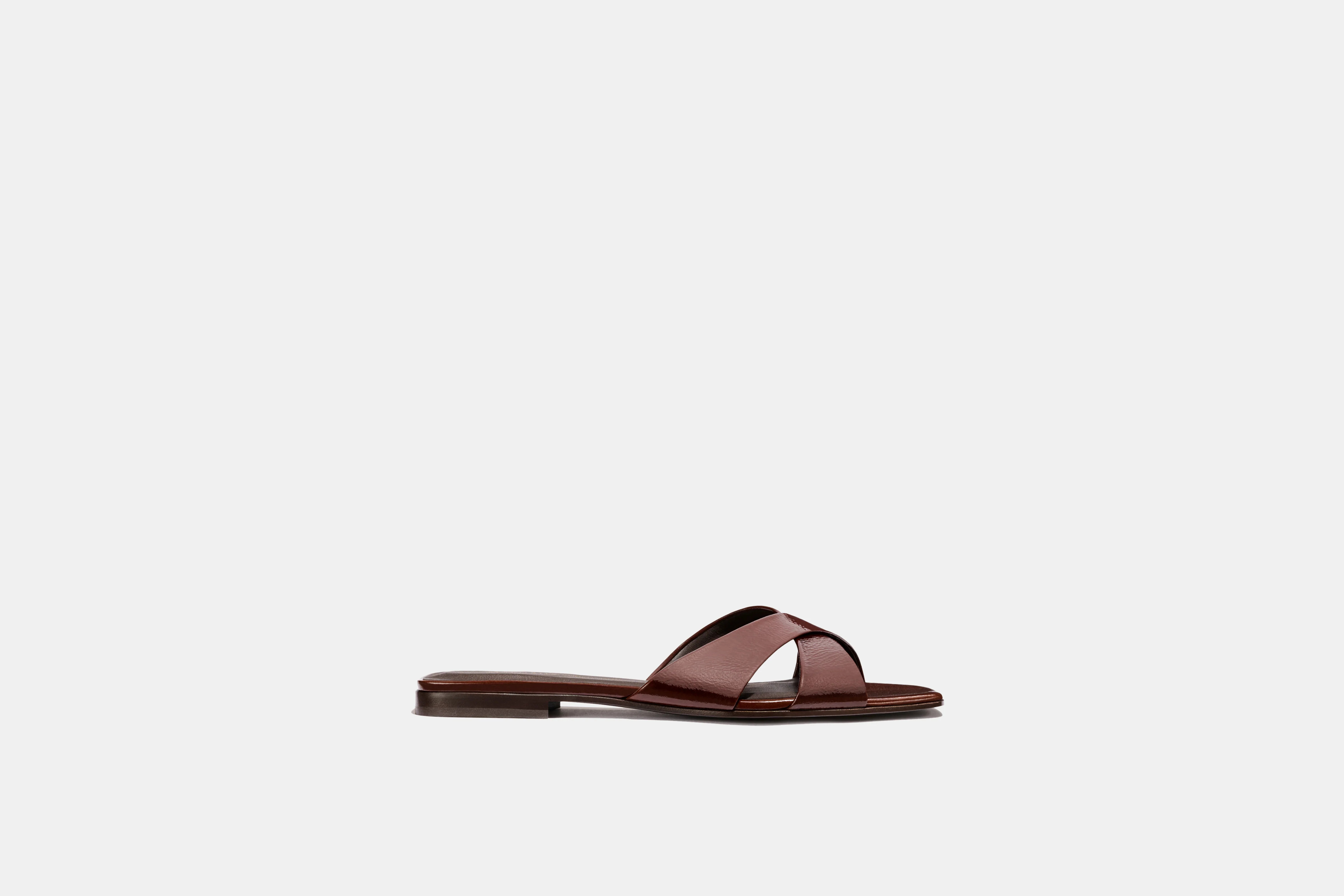 Alex Mill x Margaux: The Selene Flat Sandal - Espresso Crinkle Patent | Alex Mill