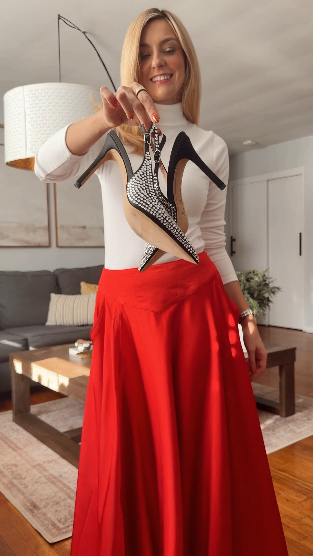 The most gorgeous piece in my closet - red satin maxi skirt, perfect for the whole holiday season and Valentine’s Day too ♥️

Red maxi skirt • satin skirt • white turtleneck • winter outfit • NYE outfit 

#LTKootd #LTKFindsUnder100 #LTKSeasonal