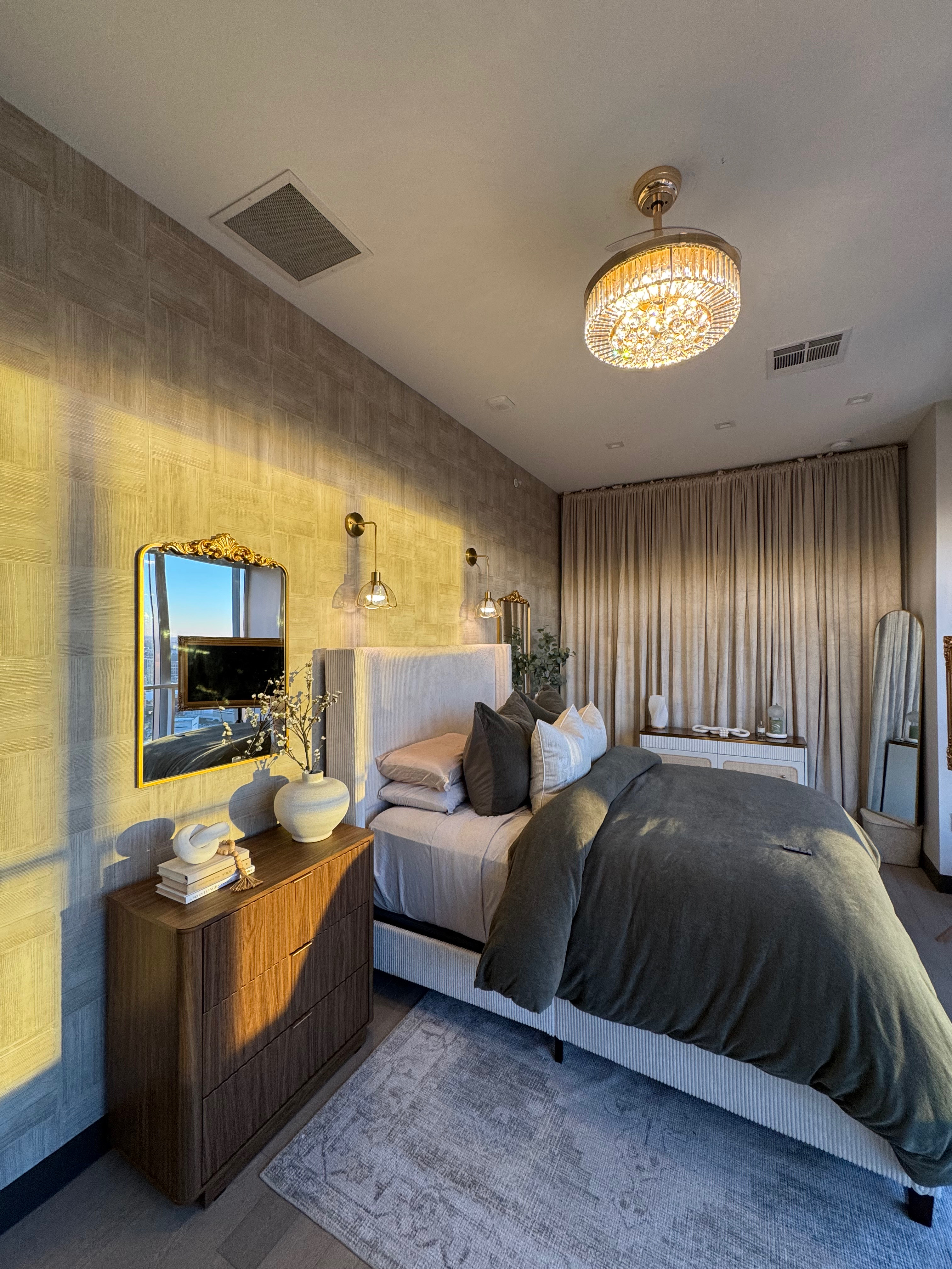 how I turned my basic bedroom into a luxurious suite! 

 #LTKStyleTip

#LTKHome #LTKSaleAlert