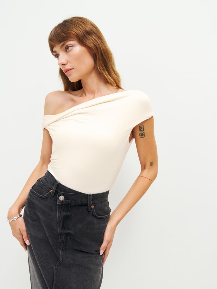 Cello Knit Top | Reformation (Global)