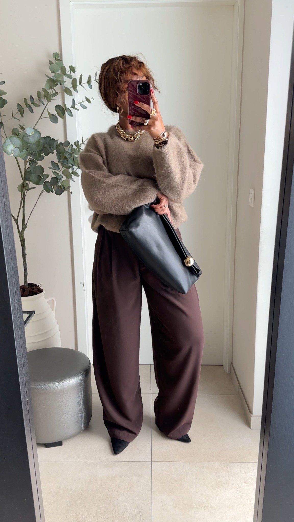 Fall look Brown trousers & a cozy H&M knit! These Mango pants fit so well amazing quality and of my favorites pants in my closet 

#LTKStyleTip #LTKWorkwear