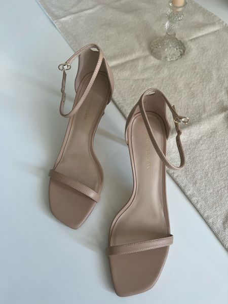 Close up of the Stuart Weitzman heeled sandals i got for summer weddings 💛

#LTKparties #LTKwedding #LTKshoecrush