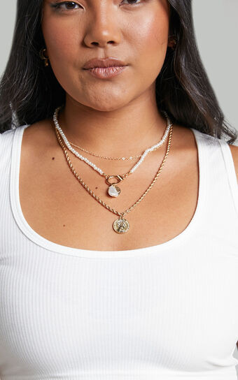 Scarleth Layered Pearl Chain Necklace - Set of 3 in Gold | Showpo (US, UK & Europe)