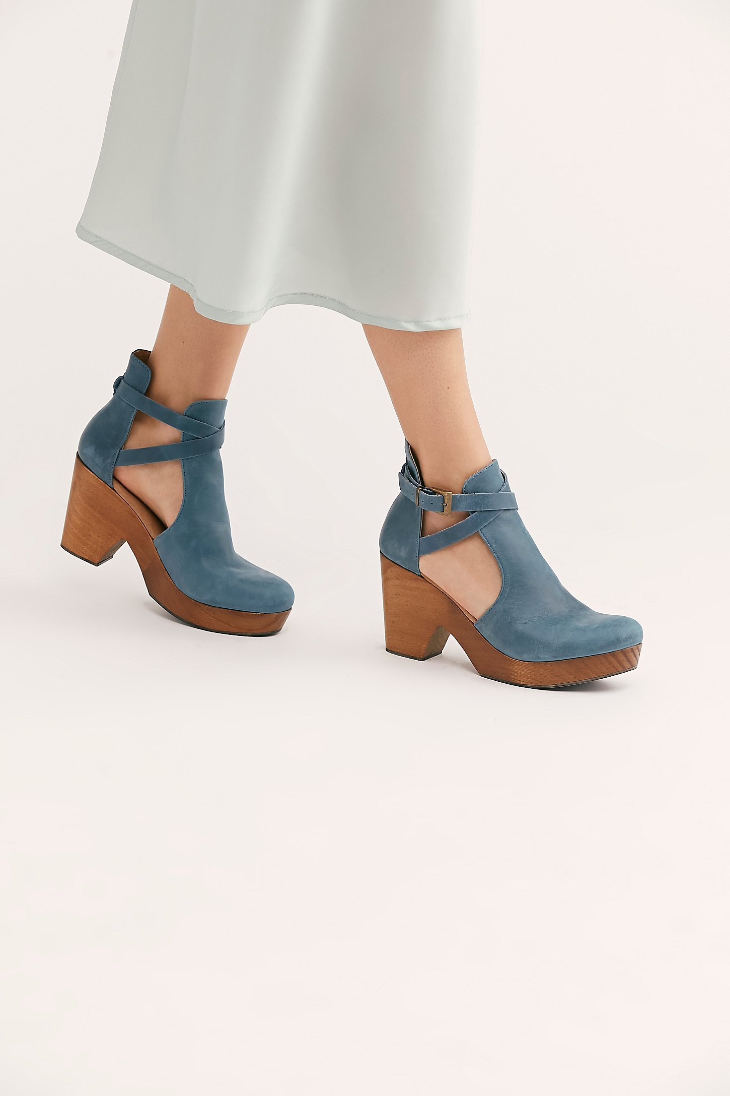 most comfortable clogs