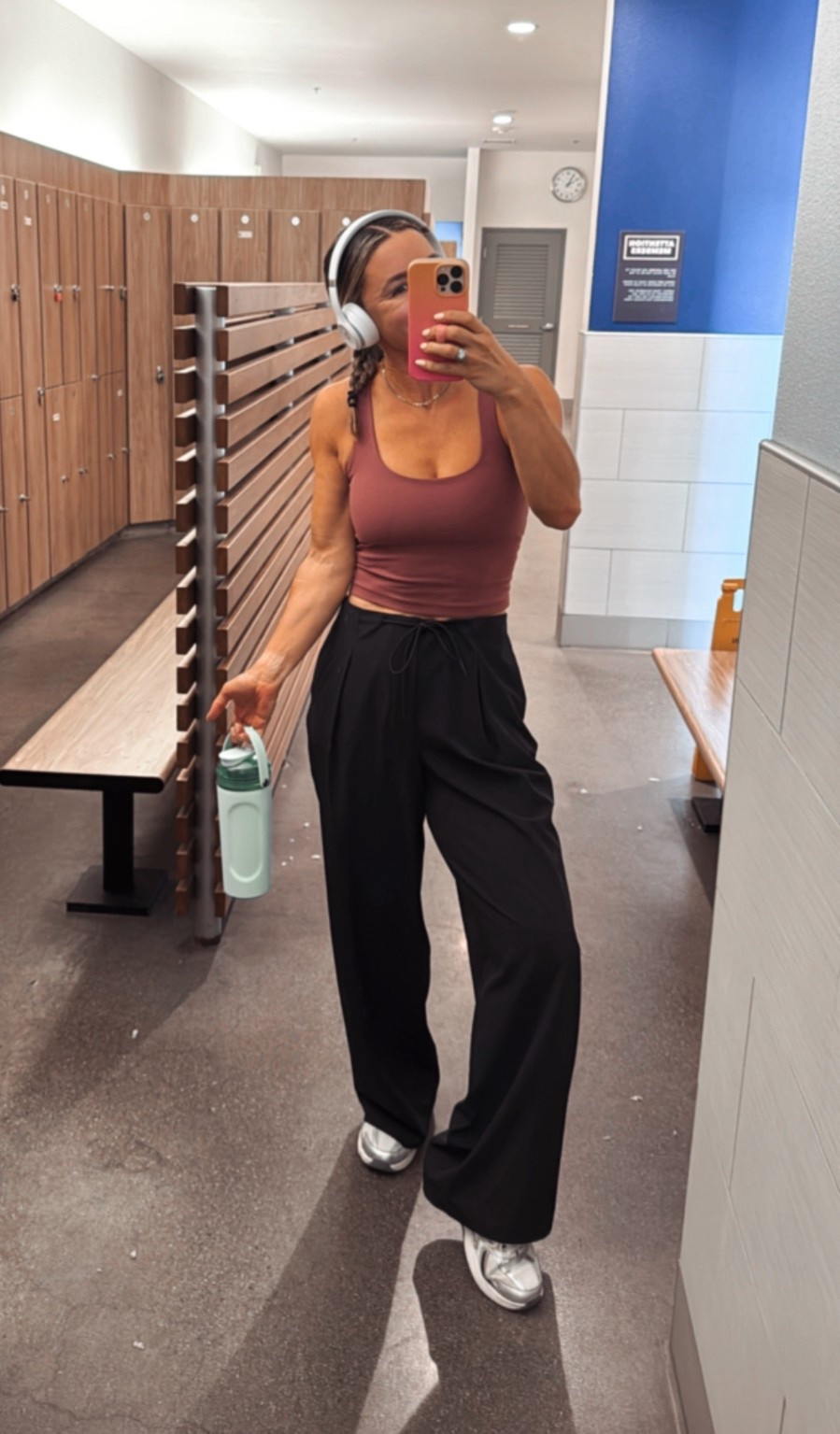 Workout wear, active wear, gym clothes, fit mom, fall look, over 40, workout OOTD 

#LTKOver40 #LTKSeasonal #LTKActive