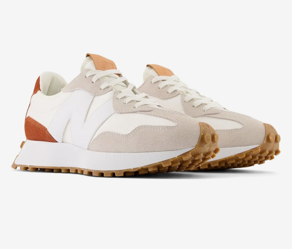 New balance sneaker 

#LTKShoeCrush #LTKTravel #LTKGiftGuide