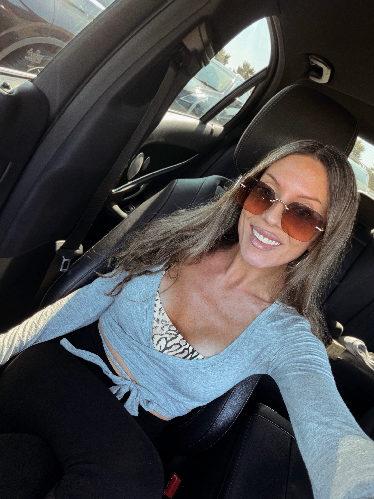 Fave Amazon Pilates wrap top! I have it in multiple colors. True to size! Also obsessed with these rimless sunglasses from Target

Fall fashion

#LTKootd