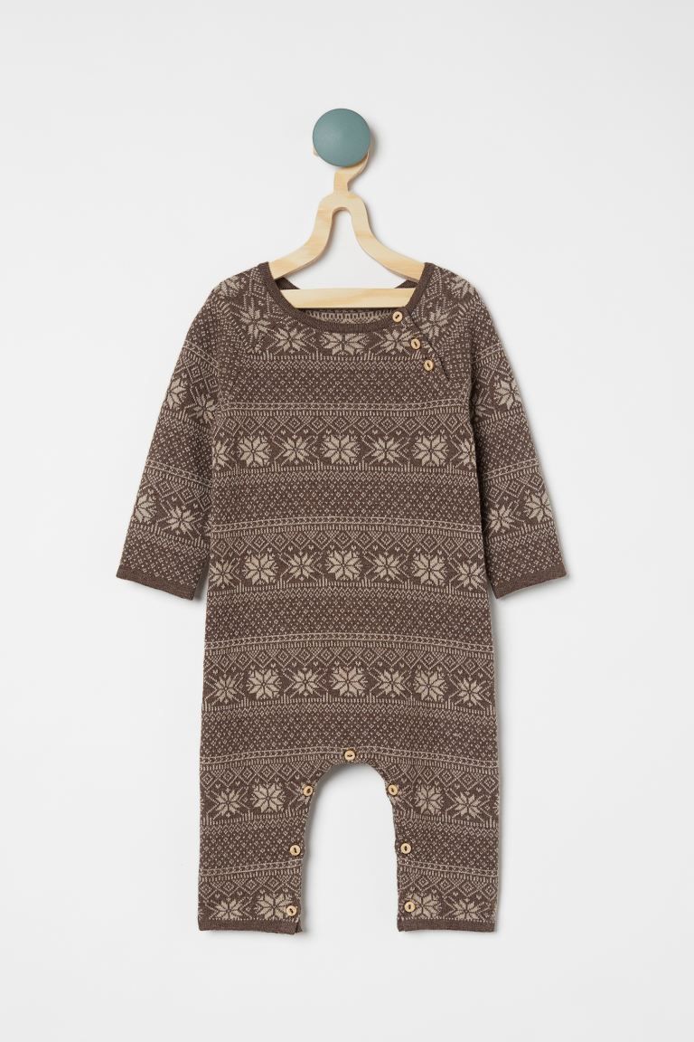 Baby Exclusive. Jumpsuit in jacquard-knit organic cotton fabric. Long raglan sleeves, buttons on ... | H&M (US)