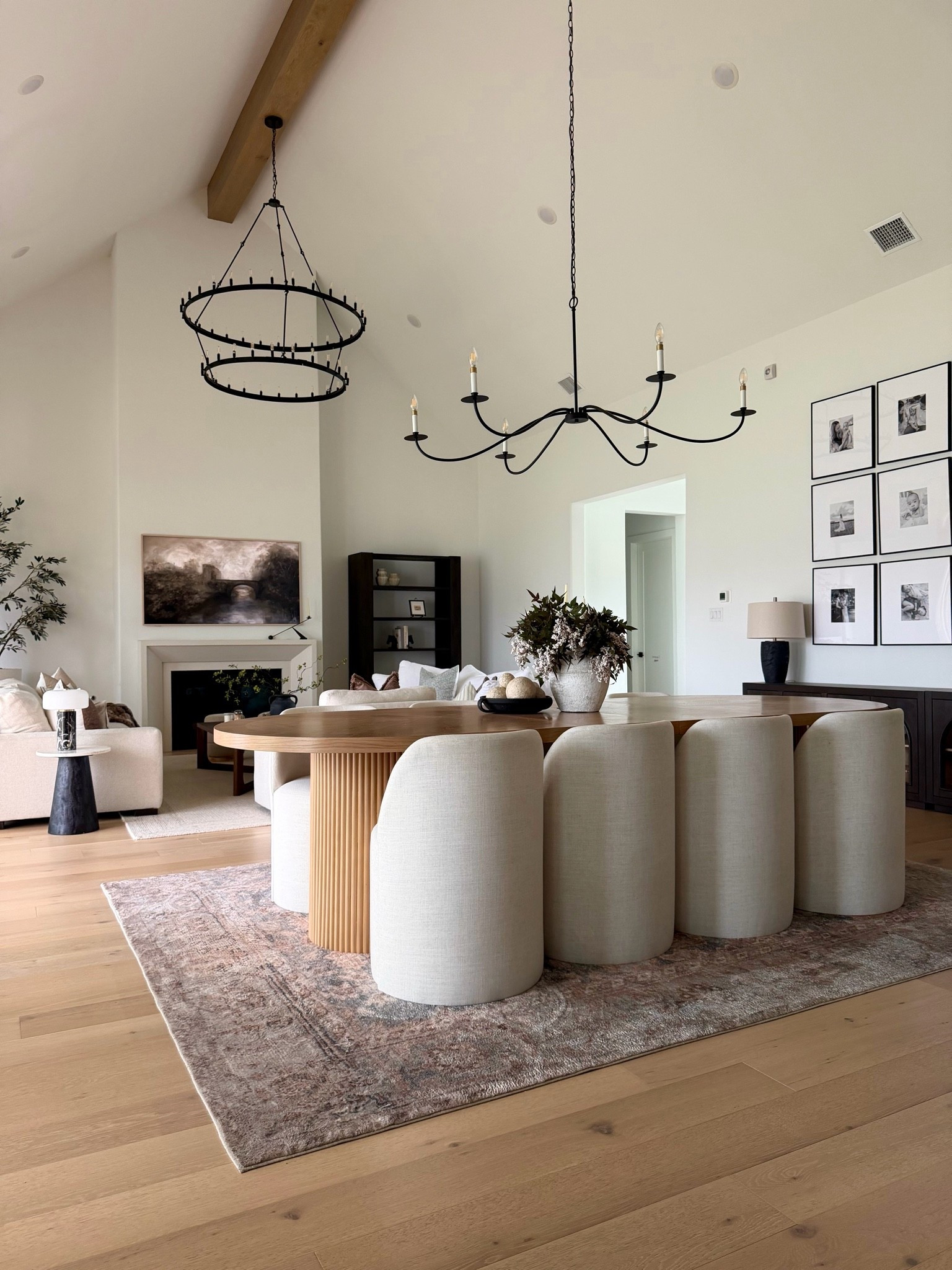 Make a statement in your dining area with this dining look! The table is extendable from 90” and up to 123” which can sit from 6 to 12 people! 

#home #diningarea #diningroom #furniture

#LTKHome #LTKSaleAlert