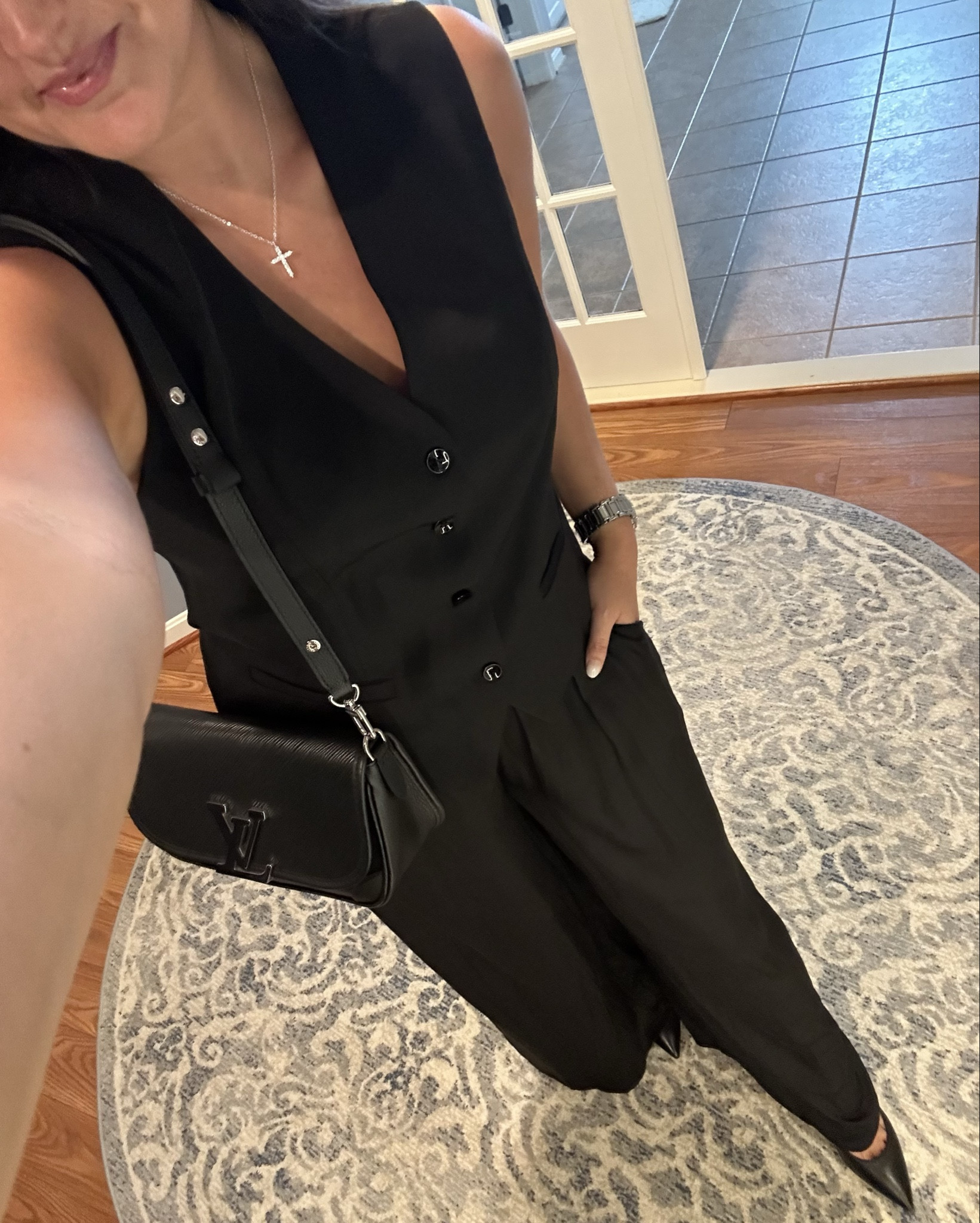 y’all know I love an all black look 🖤
unfortunately the satin pants are old from Lulus but linking some similar pairs 

#LTKFindsUnder50 #LTKWorkwear #LTKSeasonal