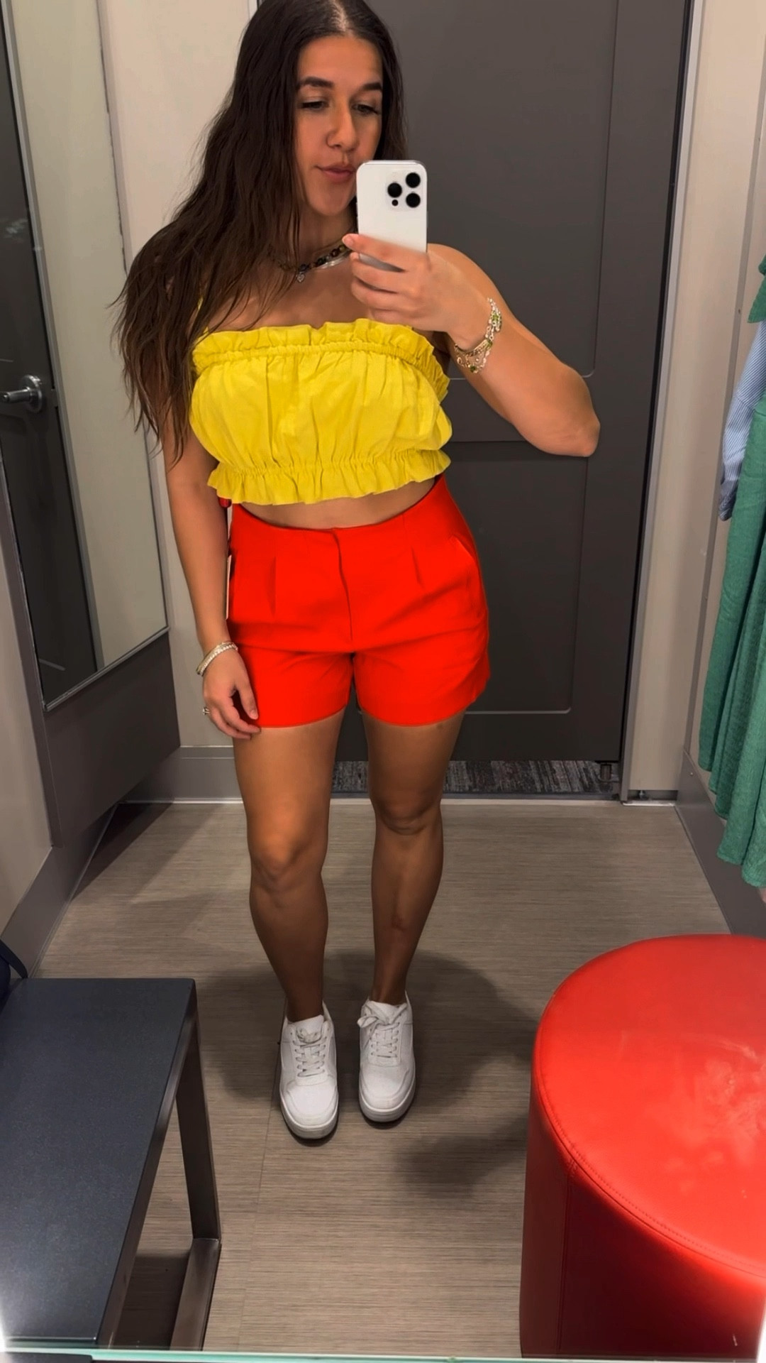 Target summer finds ❤️💛

Top: size S
Shorts: size 4 (TTS, could do a 2 but prefer the longer fit)